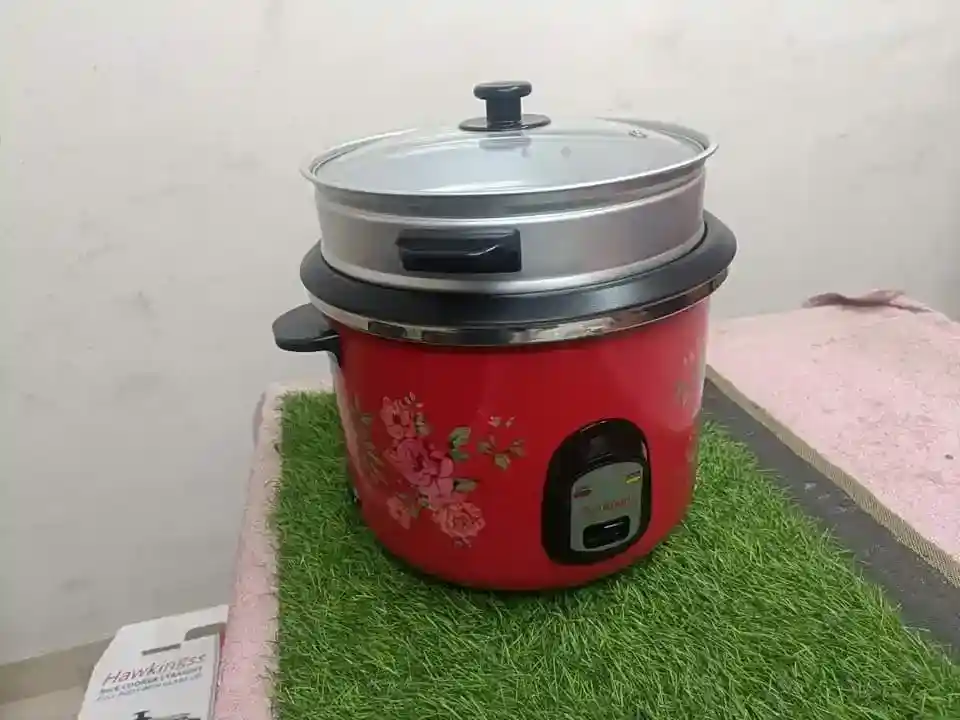 2.8 Liter Hawkins Rice Cooker